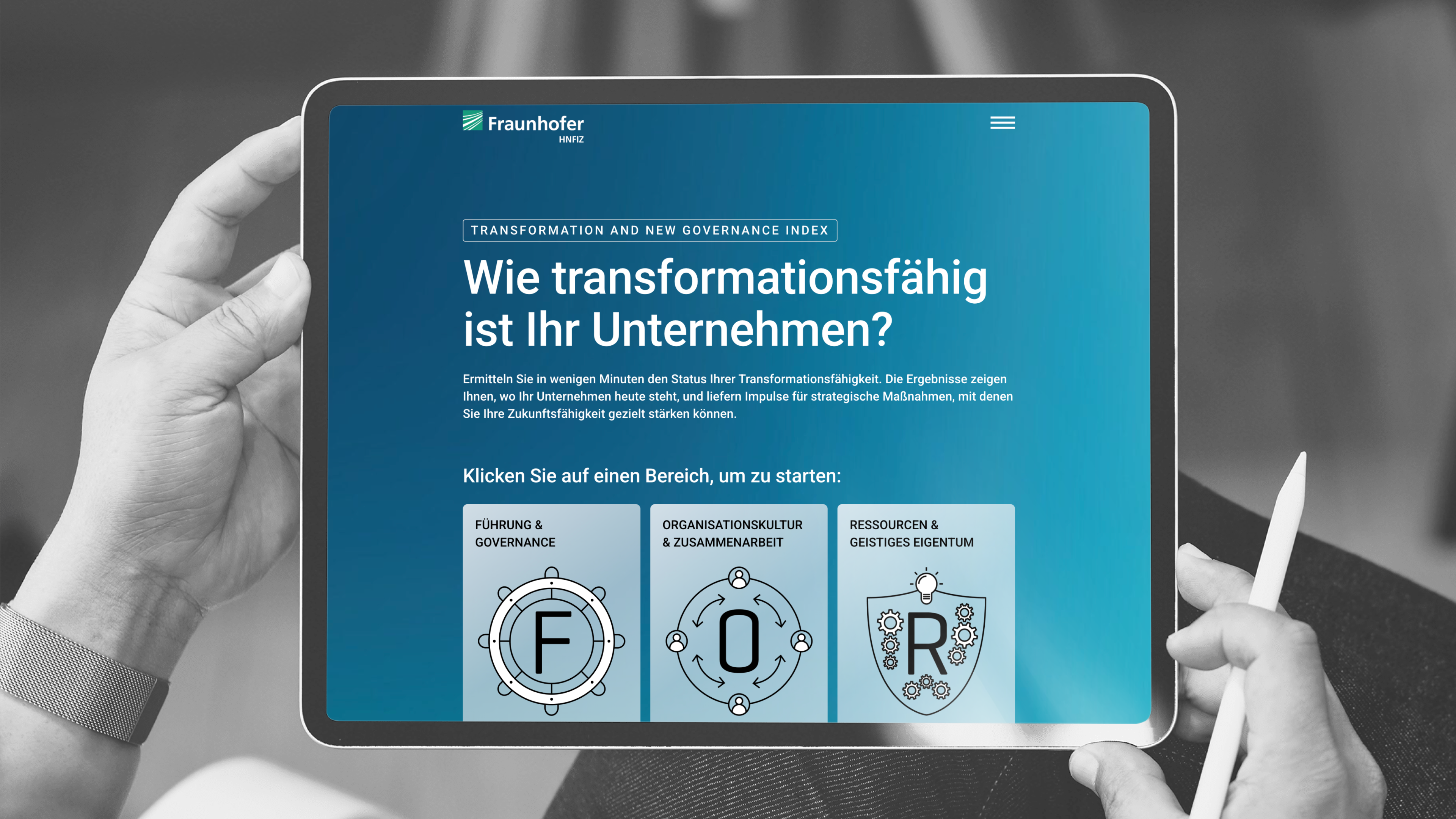 Tablet mockup of the Transformation and New Governance Index homepage by Fraunhofer HNFIZ, featuring the headline "Wie transformationsfähig ist Ihr Unternehmen?" and three tiles for the categories Leadership & Governance, Organizational Culture & Collaboration, and Resources & Intellectual Property.